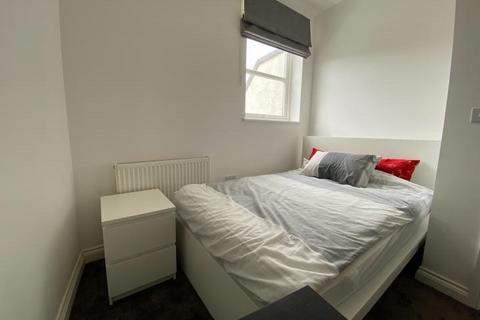 220 Brixton Hill, London, SW2 1HE