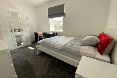 220 Brixton Hill, London, SW2 1HE