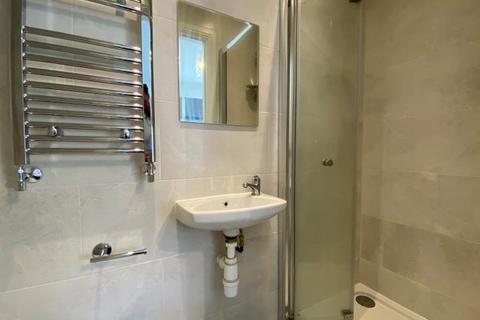 220 Brixton Hill, London, SW2 1HE