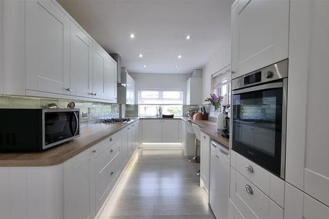 22 Douglas Road, Hollywood, Birmingham, B47 5JZ