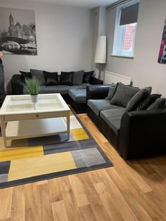 undefined, 6 bed £105pppw incl bills - Albert Square, Church Street, Lenton, Nottingham