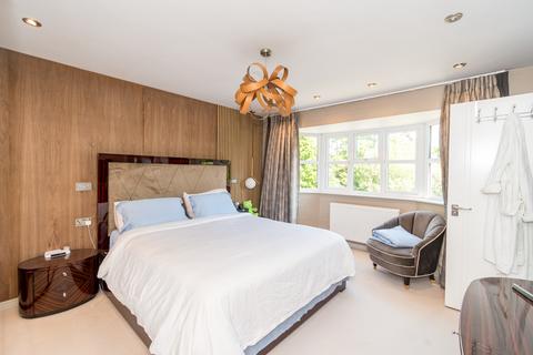 38 Crofton Close, Southampton, SO17 1XB