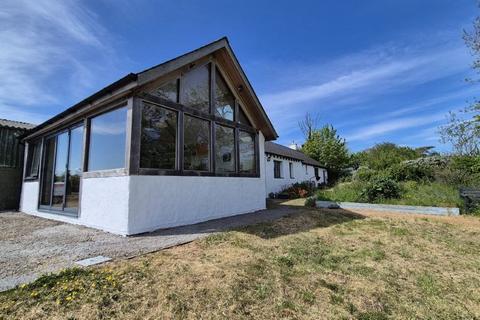 2 bedroom equestrian property for sale, Parc, Llandyfrydog, Anglesey, LL71