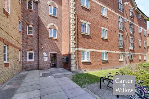 2 bedroom apartment to rent, Liberty Court, Barking, Essex