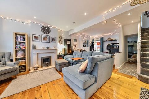 170 Moffat Road, Thornton Heath, CR7 8PX