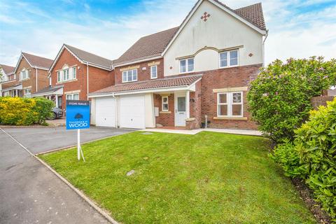 6 bedroom detached house for sale, Llewelyn Goch, St. Fagans, Cardiff