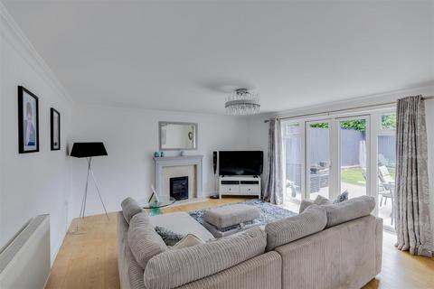 6 bedroom detached house for sale, Llewelyn Goch, St. Fagans, Cardiff