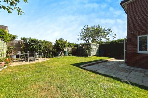 4 bedroom detached house for sale, Fielding Road, Maidenhead, Berkshire