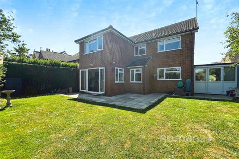 4 bedroom detached house for sale, Fielding Road, Maidenhead, Berkshire