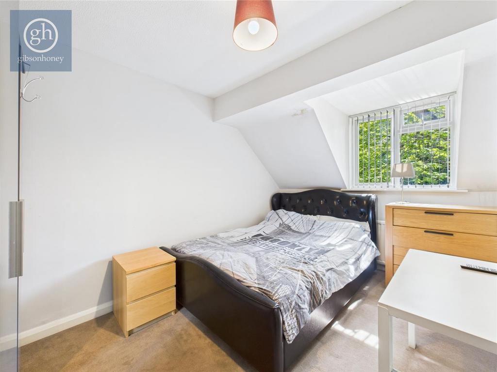 CAM05080 G0-PR0081-STILL003.jpg