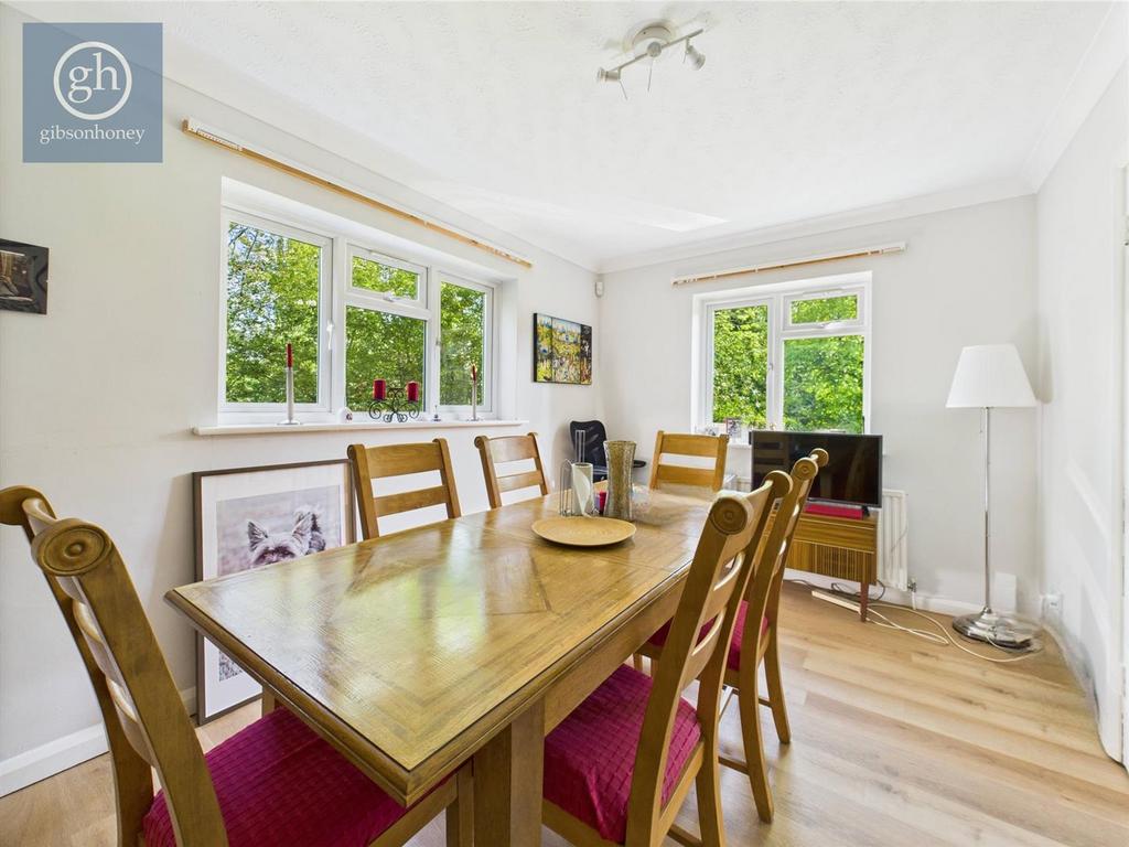 CAM05080 G0-PR0077-STILL022.jpg