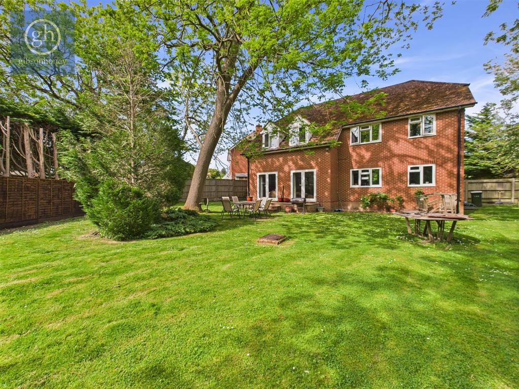 CAM05080 G0-PR0081-STILL028.jpg