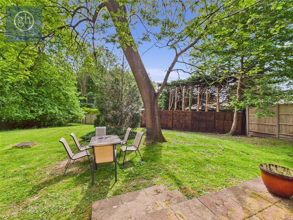 CAM05080 G0-PR0081-STILL024.jpg