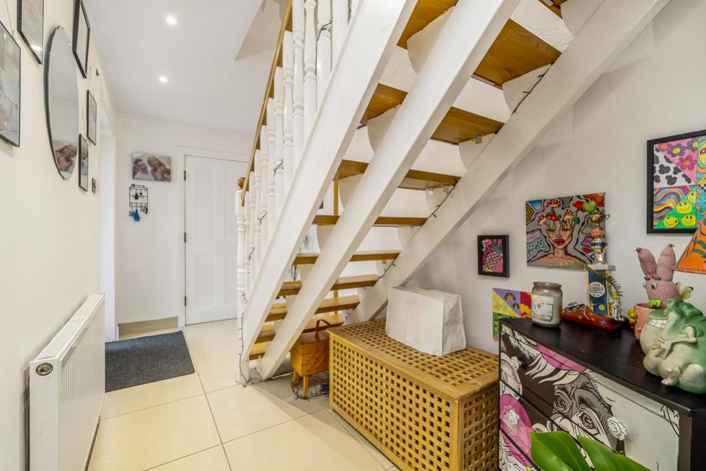 6 Greenbank Drive (Lincoln)-14