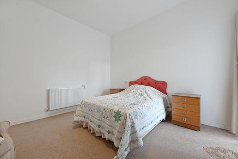 2 bedroom ground floor flat for sale, Tewkesbury Road, Ealing