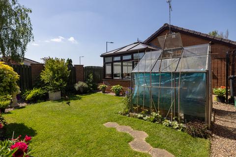 2 bedroom detached bungalow for sale, Church Fields Road, Rossington, Doncaster, DN11