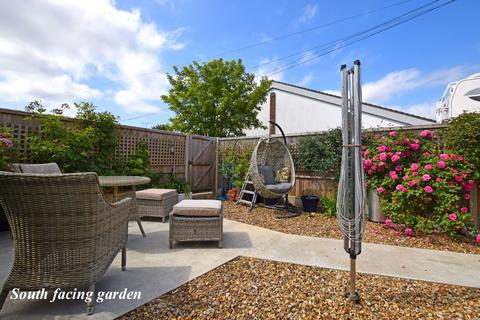 3 bedroom semi-detached house for sale, Gayton Road, King's Lynn PE30