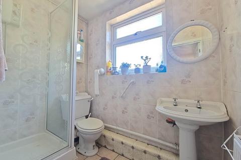 1 bedroom in a house share to rent, Harcourt Drive, Reading RG6
