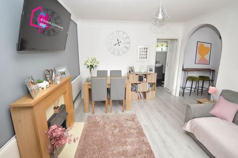65 Bisell Way, Amblecote, Brierley Hill, DY5 2RY