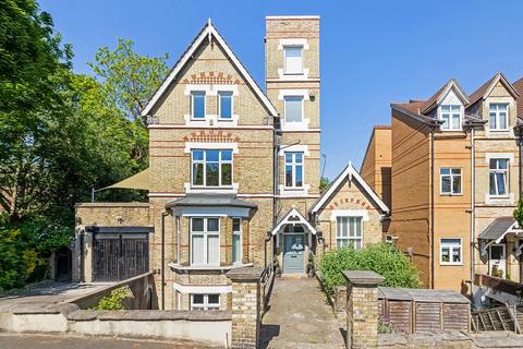 116c Crystal Palace Park Road, London, SE26 6UP