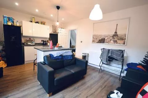 House in Greater Manchester - View 2