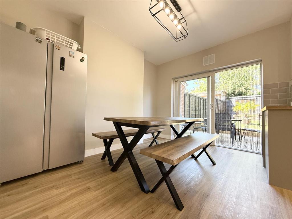 Dining Kitchen