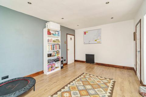 230b High Street, Dalkeith, EH22 1AZ