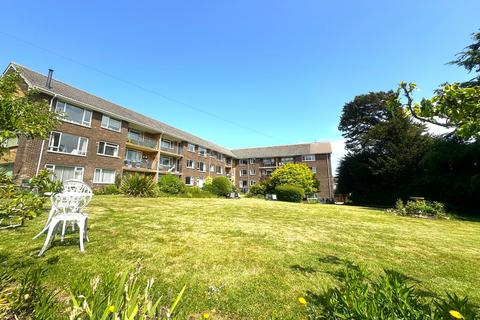 2 bedroom flat to rent, Douglas Avenue, Exmouth EX8