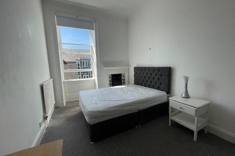 5 bedroom flat to rent, Haymarket Terrace, Edinburgh, EH12