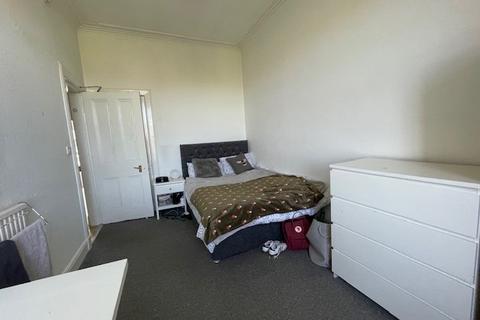 5 bedroom flat to rent, Haymarket Terrace, Edinburgh, EH12