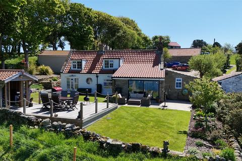 White Cottage Peakside, Ravenscar, Scarborough, YO13 0NE