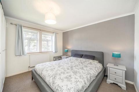 130 Dursley Road, London, SE3 8PQ