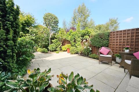 undefined, Beechwood Close, Hastings Point, Lytham