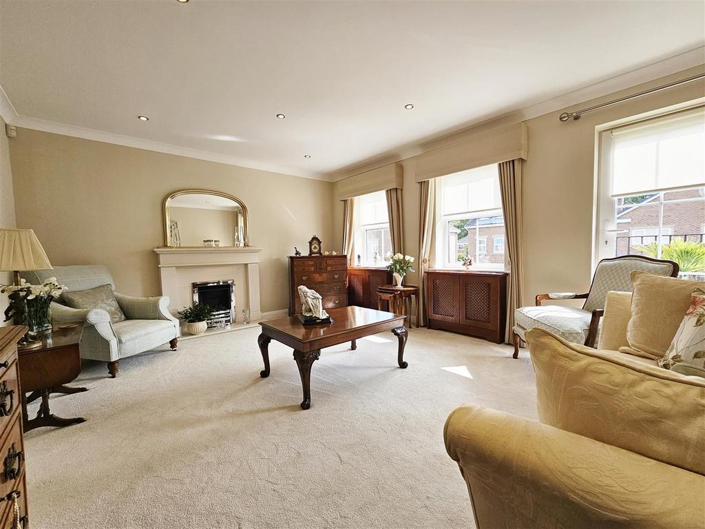 First floor lounge