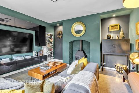 61 Green Lane, Oldham, OL8 3BA