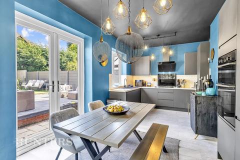 61 Green Lane, Oldham, OL8 3BA