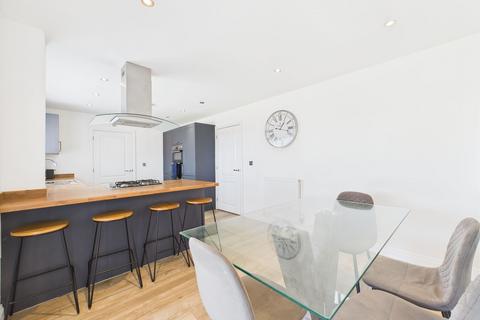 60 Thistle Croft, Astley, Manchester, M29 7SY