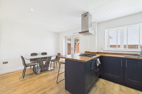60 Thistle Croft, Astley, Manchester, M29 7SY