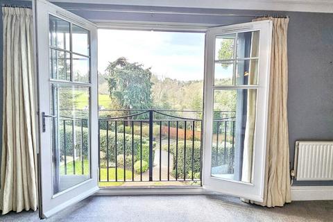 2 bedroom apartment for sale, Comber Grove, Nr Stourbridge DY7