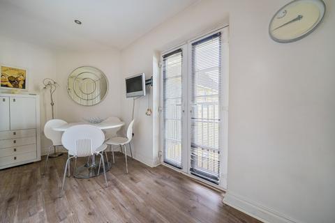 Flat 5, 16 Bridge Close, Sandwich, CT13 9QG