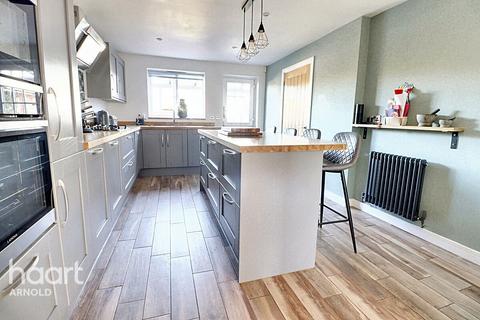 5 bedroom detached house for sale, James Drive, Calverton