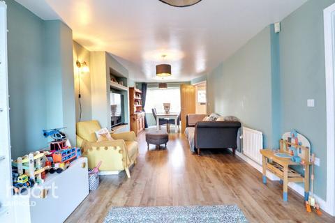 56 James Drive, Calverton, Nottingham, NG14 6RJ
