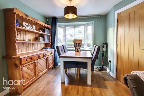 56 James Drive, Calverton, Nottingham, NG14 6RJ