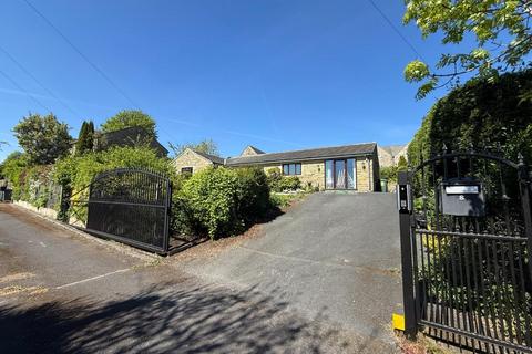 3 bedroom bungalow for sale, Calpin Close, Idle, Bradford