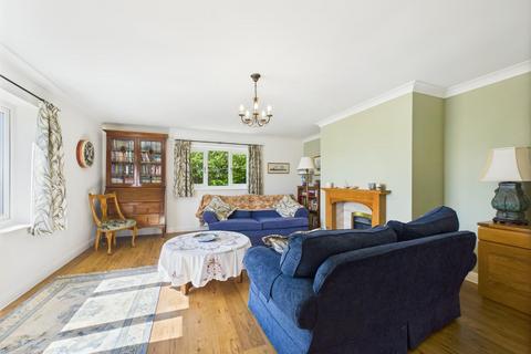 3 bedroom bungalow for sale, Calpin Close, Idle, Bradford