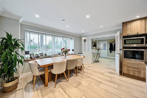 Fairlawne Chiltern Road, Peppard Common, Henley-on-thames, RG9 5HX