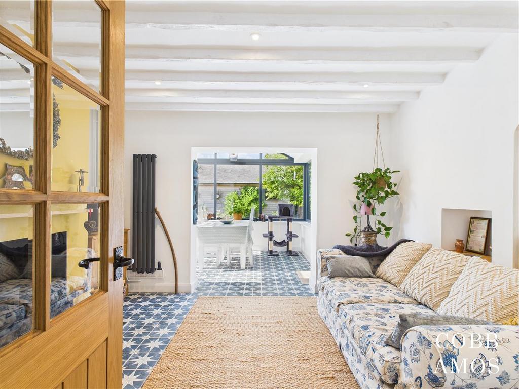 CAM02803 G0-PR0174-STILL043.jpg