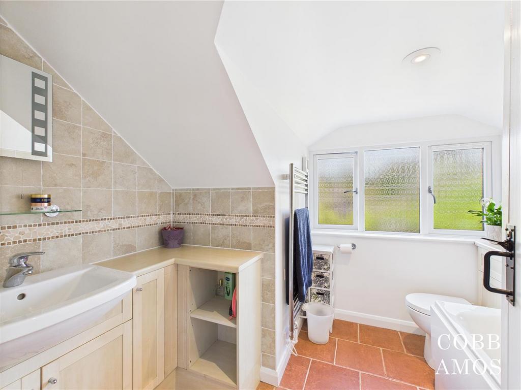 CAM02803 G0-PR0174-STILL008.jpg