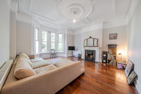 Raleigh Gardens, Brixton, London, SW2