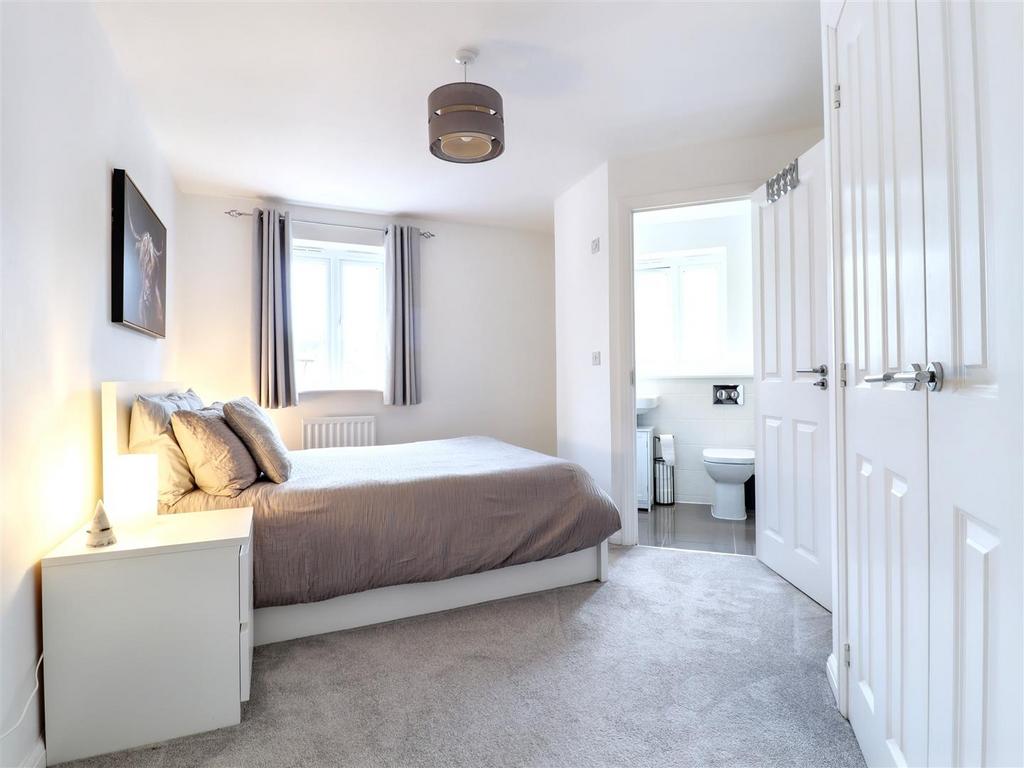 Principal bedroom